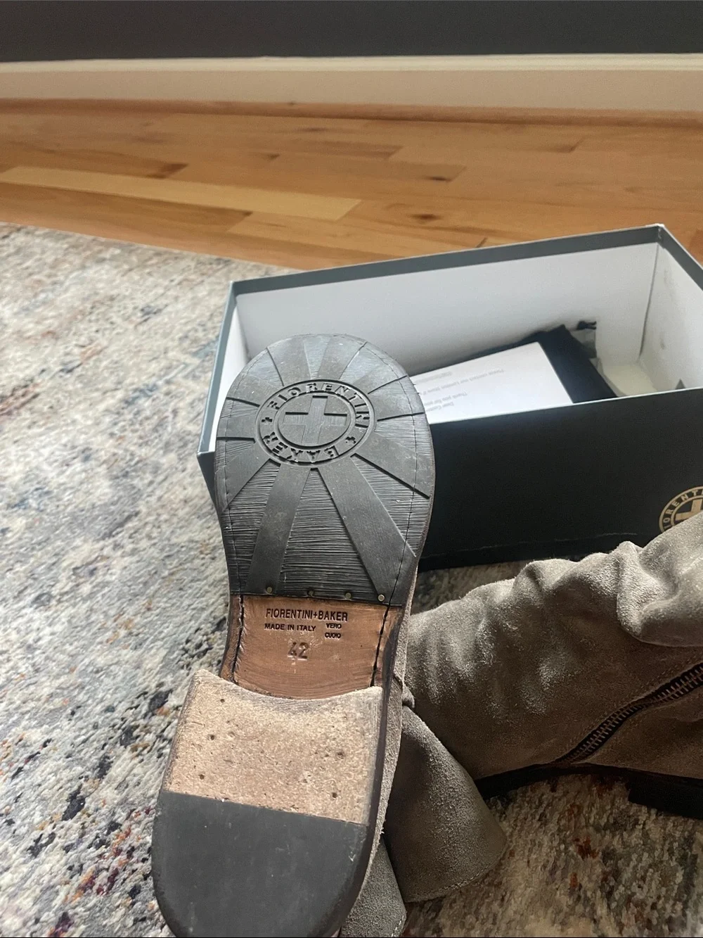 Florentini Baker Men’s size 42.